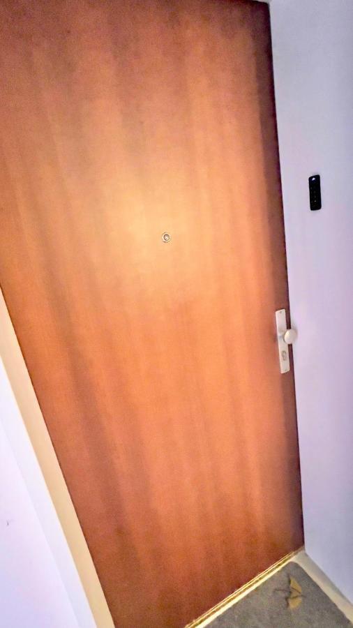 1ZKB Apartment im Souterrain, zentral nähe Pferdemarkt, Ideal für Städtetrips, Paare und Business in OL Oldenburg Exterior foto