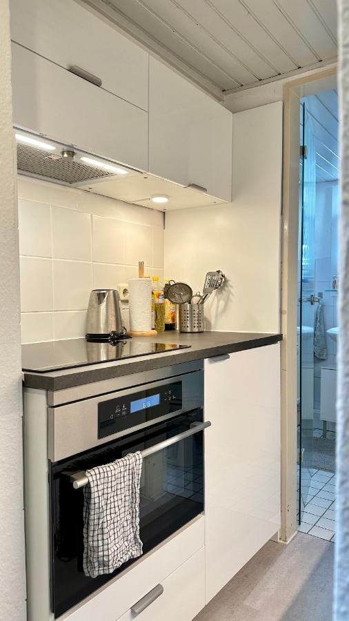 1ZKB Apartment im Souterrain, zentral nähe Pferdemarkt, Ideal für Städtetrips, Paare und Business in OL Oldenburg Exterior foto