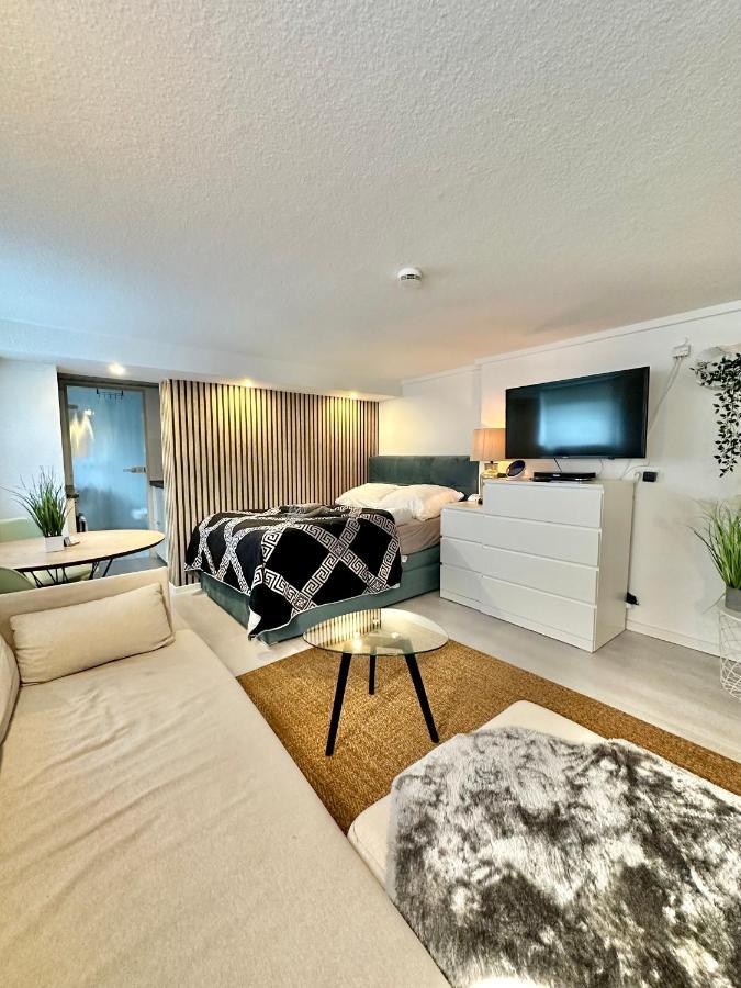 1ZKB Apartment im Souterrain, zentral nähe Pferdemarkt, Ideal für Städtetrips, Paare und Business in OL Oldenburg Exterior foto