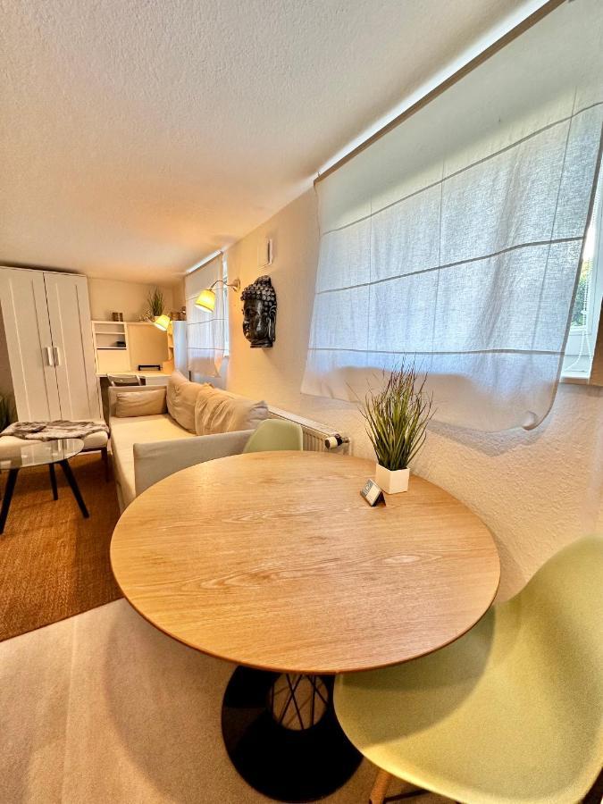 1ZKB Apartment im Souterrain, zentral nähe Pferdemarkt, Ideal für Städtetrips, Paare und Business in OL Oldenburg Exterior foto
