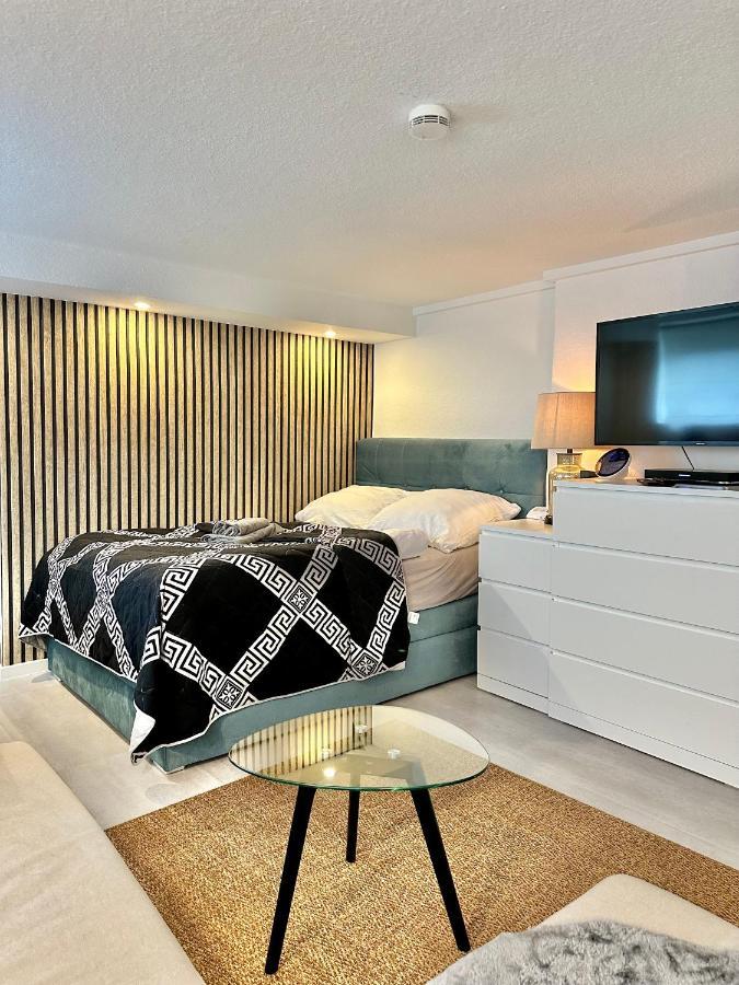 1ZKB Apartment im Souterrain, zentral nähe Pferdemarkt, Ideal für Städtetrips, Paare und Business in OL Oldenburg Exterior foto